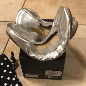 Yosi Samra flat girls